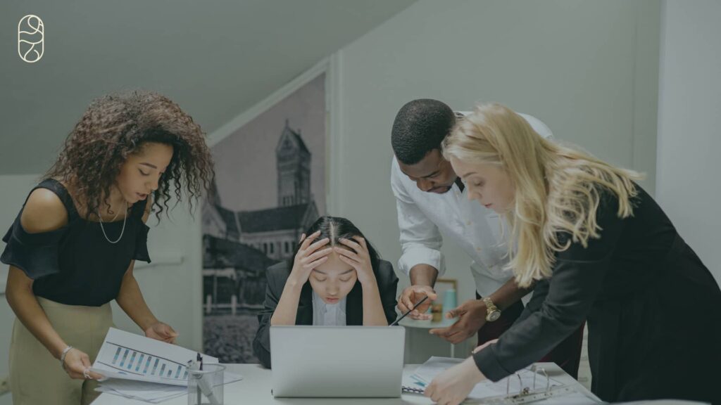 Cómo actuar si sufrís acoso laboral: pasos para protegerte freecompress diseño sin título (21) (1)